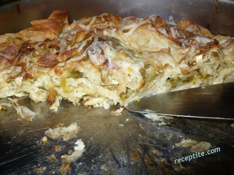Снимки към Баница с кори печени на сач