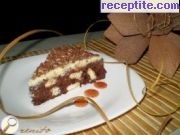 снимка 1 към рецепта Бисквитена шоколадова торта с боровинки