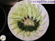снимка 4 към рецепта Салата от пресни краставици