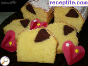 снимка 10 към рецепта Празничен кейк с фигурки