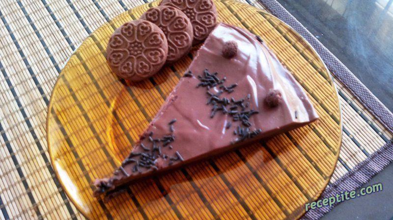 Снимки към Шоколадово-бисквитен сладкиш 