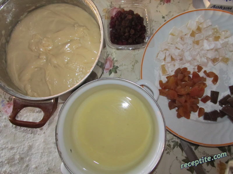 Снимки към Козунак и козуначни кифлички