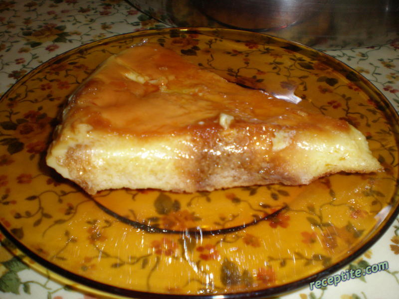 Снимки към Карамелен сладкиш с козунак