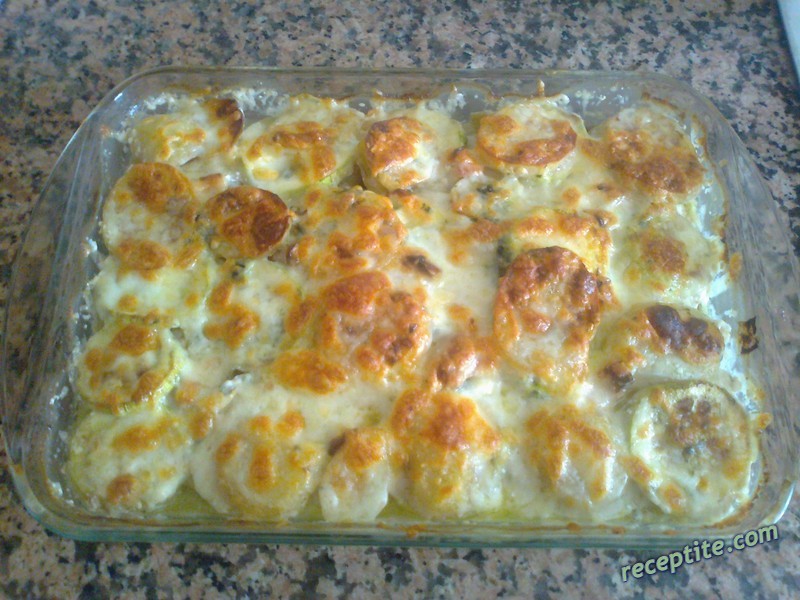 Снимки към Ястие с тиквички, картофи и гъби на фурна
