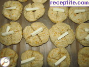 снимка 21 към рецепта Содени хлебчета със сирене
