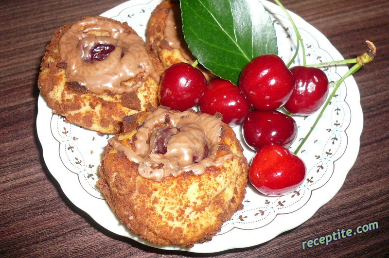 Снимки към Меки чийзкейк бисквитки с череши и шоколад