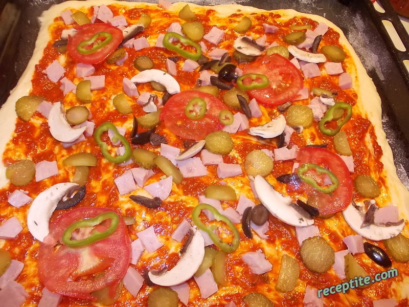 Снимки към Бъркана пица