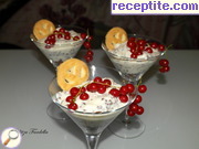 снимка 1 към рецепта Френско грозде с крем и бисквити