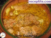 снимка 1 към рецепта Свински пържоли с картофи гъби в прясно мляко