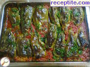 снимка 5 към рецепта Пълнени чушки с кайма и ориз с доматен сос