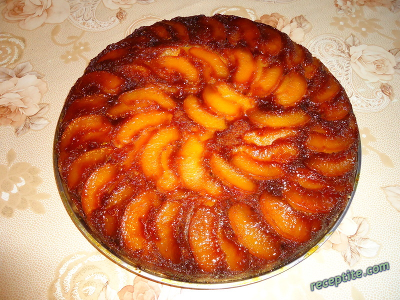 Снимки към Сладкиш с карамел и нектарини