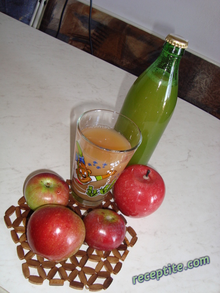 Снимки към Натурален сок от ябълки