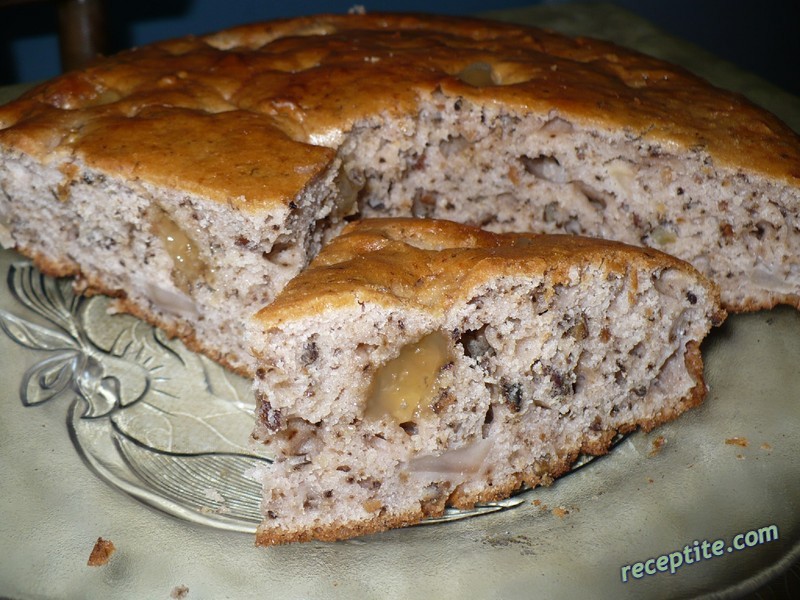 Снимки към Орехово-ябълков кекс с локум