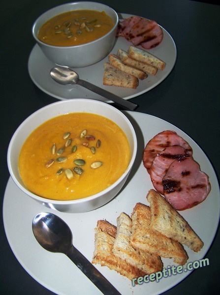 Снимки към Крем-супа от тиква с бекон