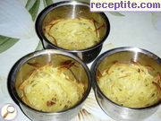 снимка 1 към рецепта Картофени гнезденца с плънка
