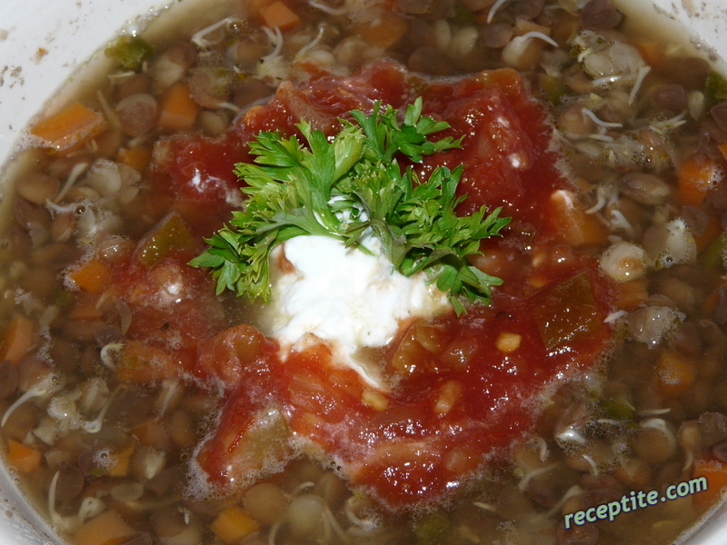 Снимки към Люта супа от лещени кълнове