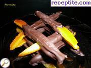 снимка 2 към рецепта Портокалови корички с тъмен шоколад
