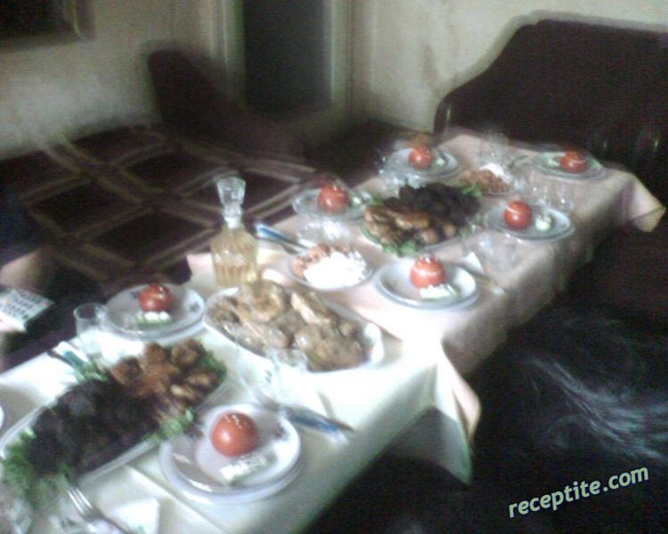 Снимки към Коледно-Новогодишни украси и трапези