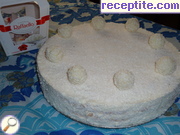 снимка 11 към рецепта Торта Рафаело с бисквити