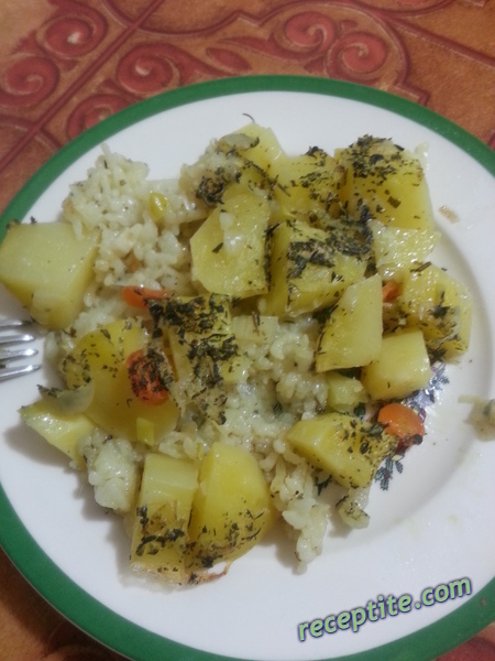 Снимки към Ориз с картофи на фурна