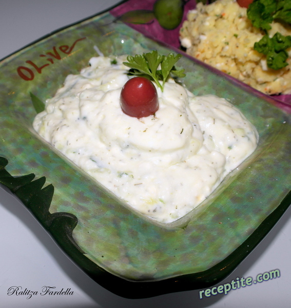 Снимки към Дзадзики (Цацики, Tzatziki)