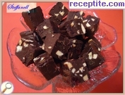 снимка 1 към рецепта Шоколадови квадрати с ром и стафиди