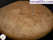 снимка 1 към рецепта Хляб с орехи и розмарин