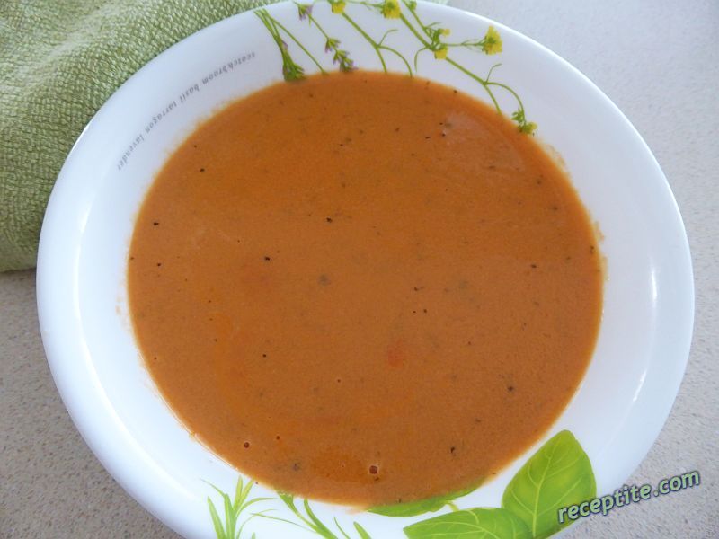 Снимки към Доматена крем-супа със сметана