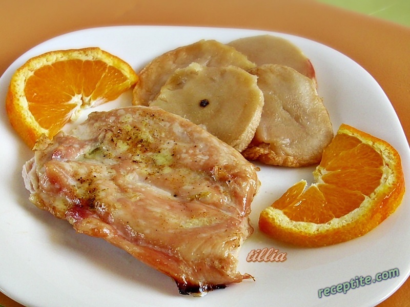 Снимки към Пиле с ябълки и лимонов (портокалов) сос