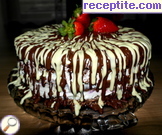 Сочна торта с шоколад, ягоди и сметана