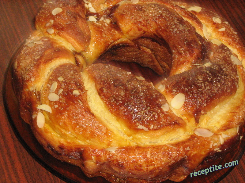 Снимки към Козунак-руло