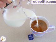 снимка 1 към рецепта Черен чай с мляко