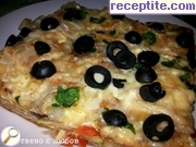 снимка 1 към рецепта Пица с готови кори за баница