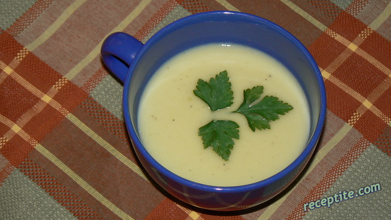 Снимки към Крем-супа от тиквички със сметана