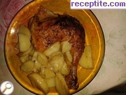 снимка 1 към рецепта Печено пиле с пресни картофи и бира