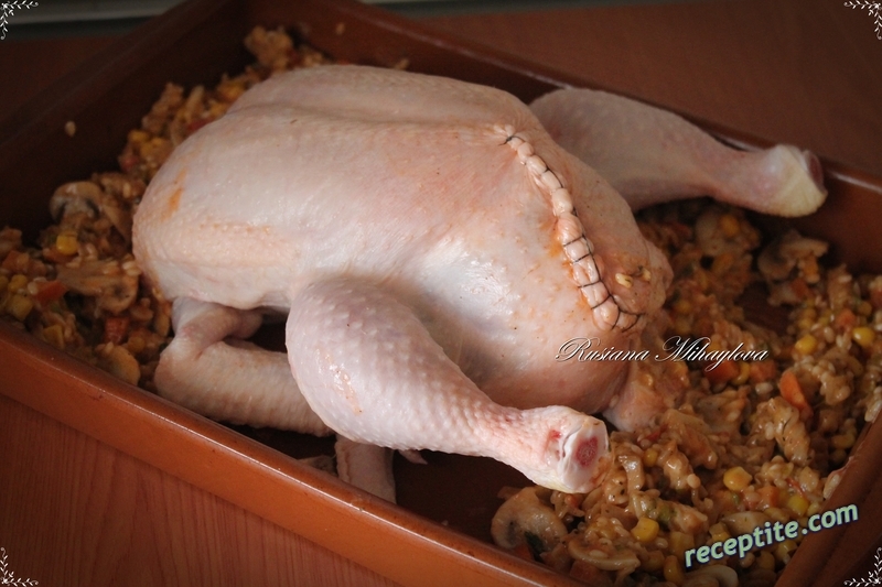 Снимки към Пълнено пиле с макарони, ориз и гъби
