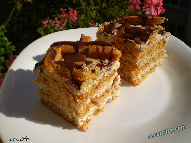 Снимки към Торта Медовик (бърза)