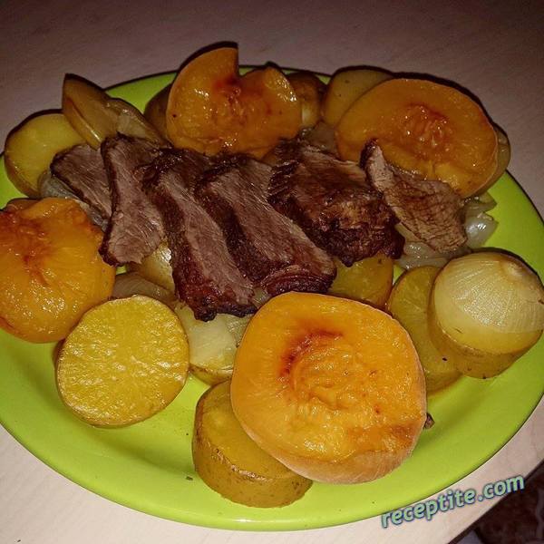 Снимки към Телешки шол с праскови