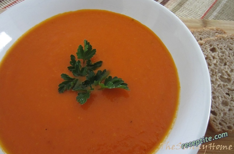 Снимки към Пикантен доматен сос