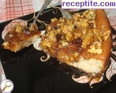 снимка 11 към рецепта Ябълков сладкиш с карамелена заливка