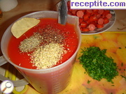 снимка 2 към рецепта Ловджийки с доматен сок и пресечено яйце