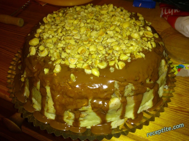 Снимки към Палачинкова торта с течен шоколад и пудинг