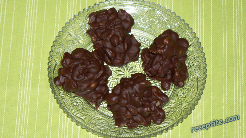 Снимки към Шоколадови клъстери с корнфлейкс