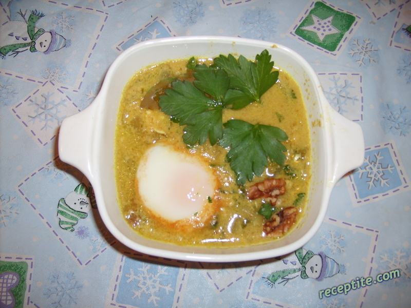 Снимки към Персийска лучена супа с яйца и орехи