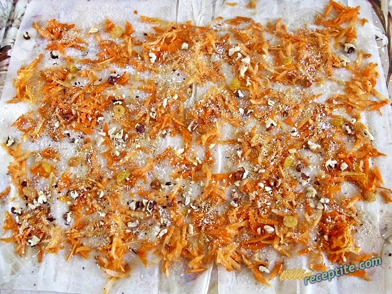 Снимки към Баница с моркови