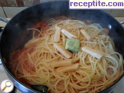 снимка 3 към рецепта Спагети с морски дарове