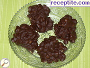 снимка 1 към рецепта Шоколадови клъстери с корнфлейкс