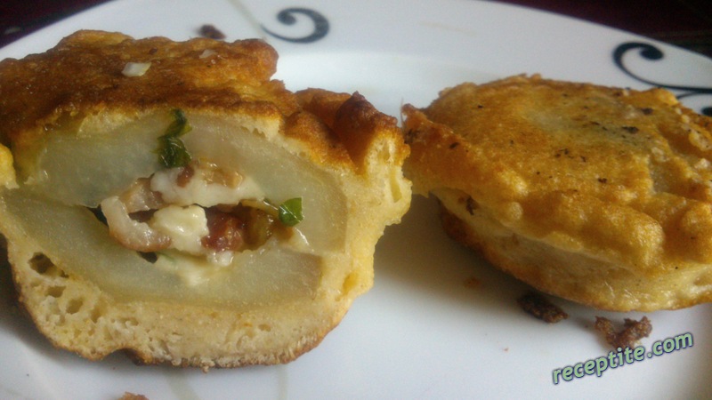 Снимки към Панирани пълнени картофи с бекон и гъби