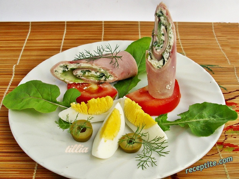Снимки към Пънчета с шунка, краставица и сирене