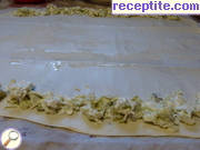 снимка 14 към рецепта Македонска баница с праз и сирене